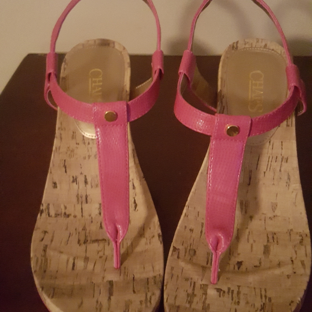 So someone can enjoy this nice pair of wedge sanda